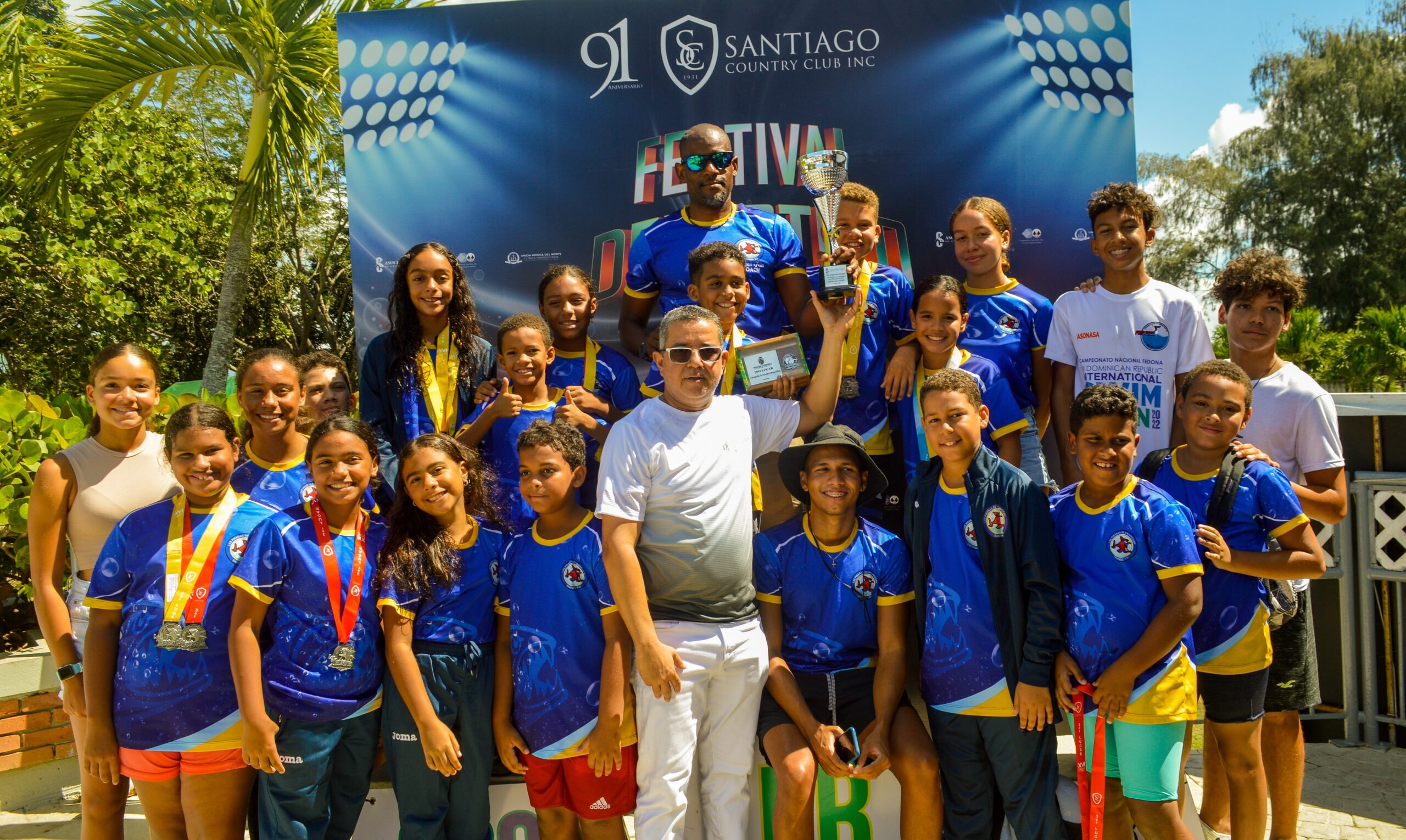 Pirañas ganan XVI Competencia Nacional de Natación Tiburones del Santiago  Country Club – Diario Dominicano