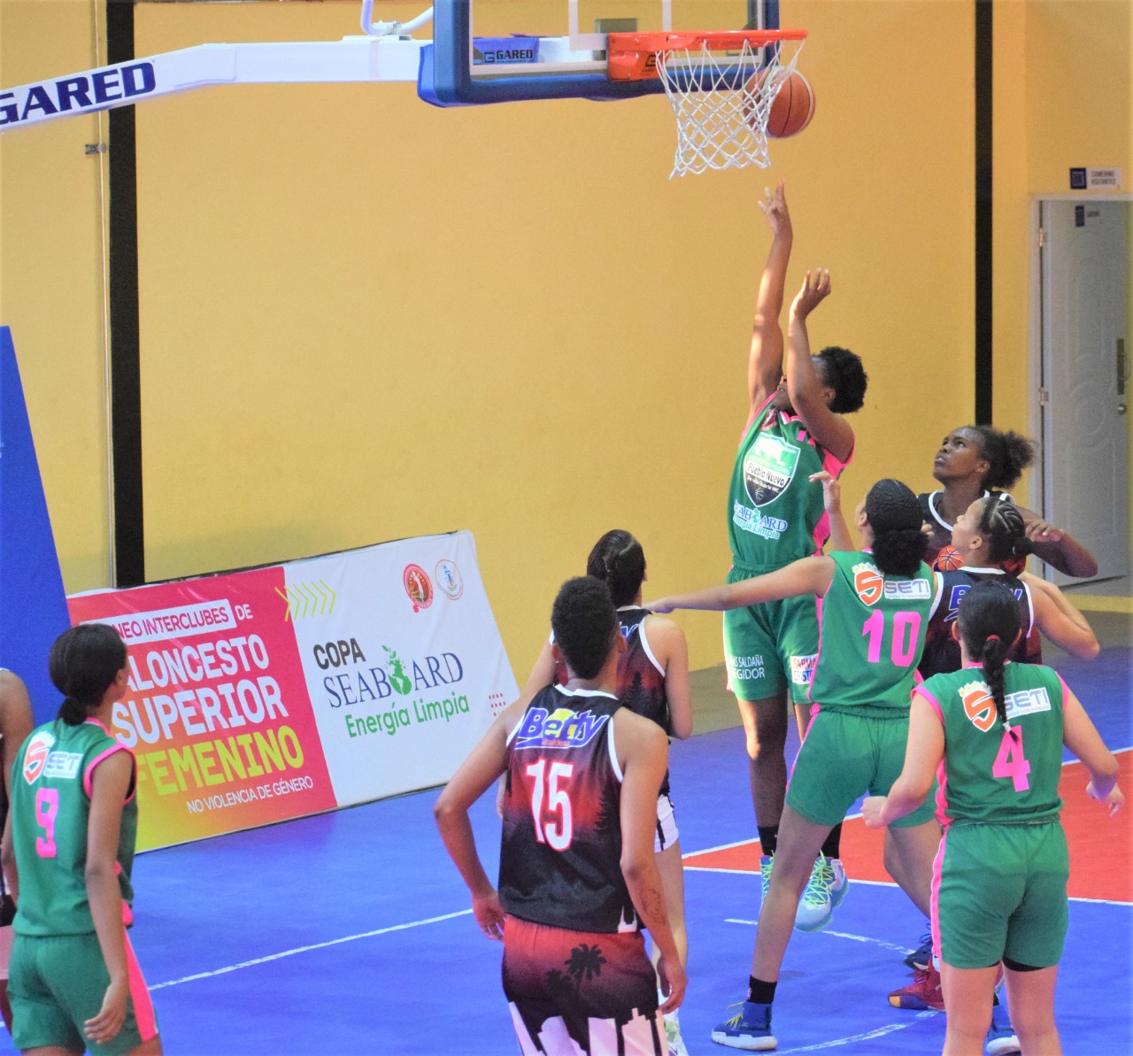 Cuatro equipos clasifican a serie semifinal en torneo nacional de