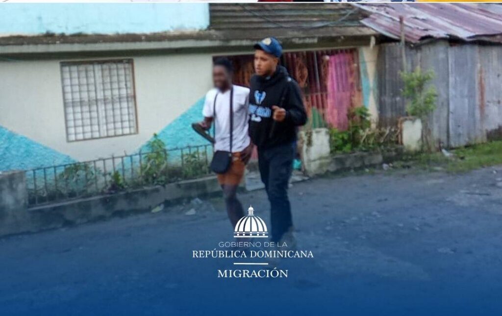 La imagen actual no tiene texto alternativo. El nombre del archivo es: DGM-garantiza-atencion-continua-en-puertos-aeropuertos-pasos-fronterizos-y-oficinas-durante-epoca-navidena.jpg