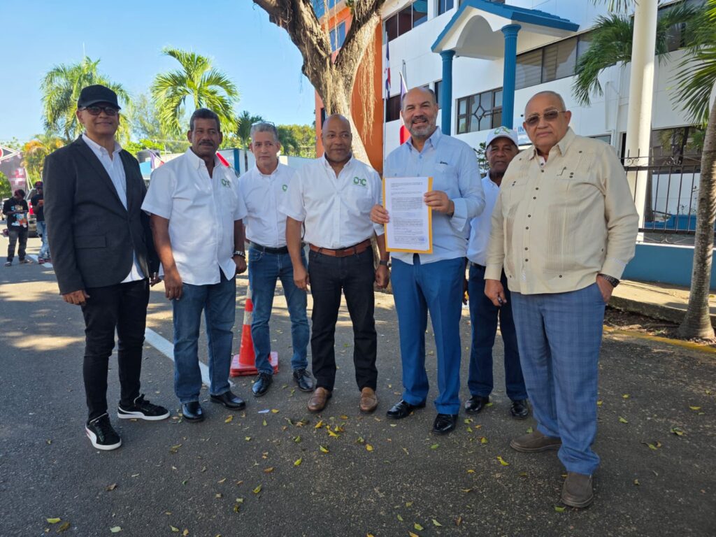 La imagen actual no tiene texto alternativo. El nombre del archivo es: Corredor-Nunez-de-Caceres-emplaza-mediante-acto-de-alguacil-al-director-del-Intrant-por-no-cumplir-acuerdos-dice-negligencia-oficial-los-sumerge-una-grave-crisis-financiera.jpeg