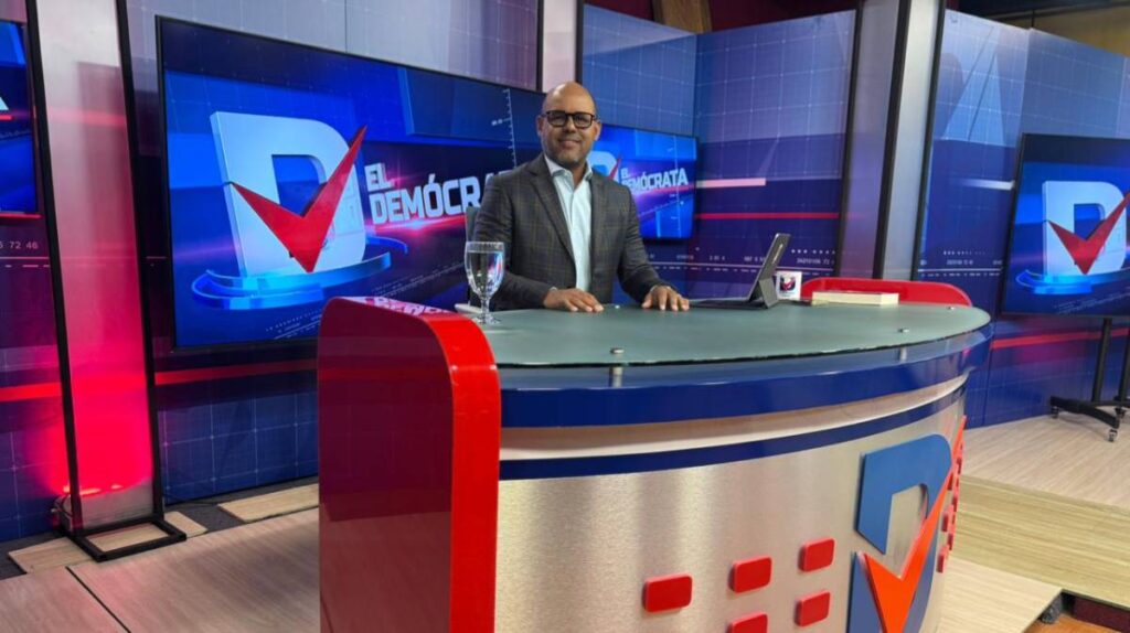 La imagen actual no tiene texto alternativo. El nombre del archivo es: El-Democrata-TV-sale-del-aire-por-Teleradio-America-para-dar-paso-a-un-proyecto-mas-ambicioso-e-innovador.jpg