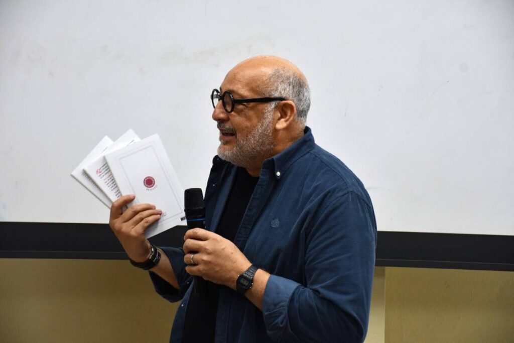 La imagen actual no tiene texto alternativo. El nombre del archivo es: UASD-Recinto-Barahona-celebra-40-anos-de-trayectoria-literaria-de-Marino-Beriguete-emotivo-recital.jpg