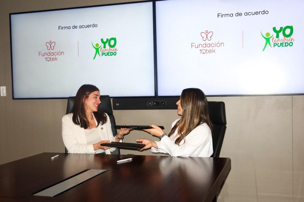 La imagen actual no tiene texto alternativo. El nombre del archivo es: Fundacion-iQtek-y-Yo-Tambien-Puedo-firman-acuerdo-para-impulsar-el-desarrollo-personas-con-discapacidad.jpeg