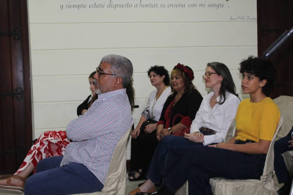 La imagen actual no tiene texto alternativo. El nombre del archivo es: Homenaje-Silvio-Herasme3.jpg